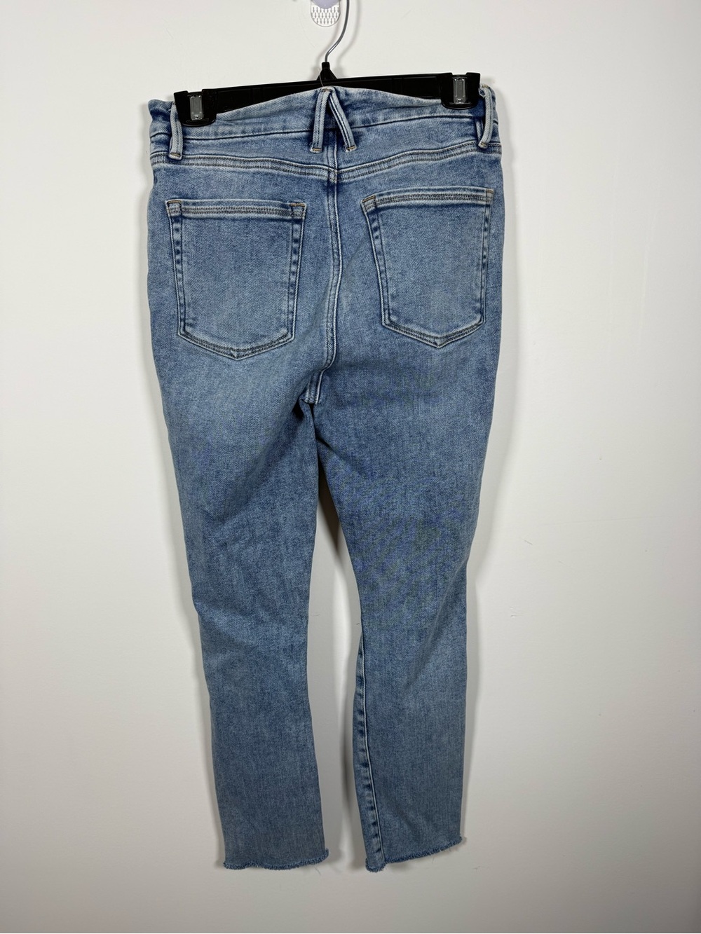 GOOD AMERICAN | Good Legs Icon Crop Distressed Straight Blue Jeans Size 6/28 - Picture 3 of 5